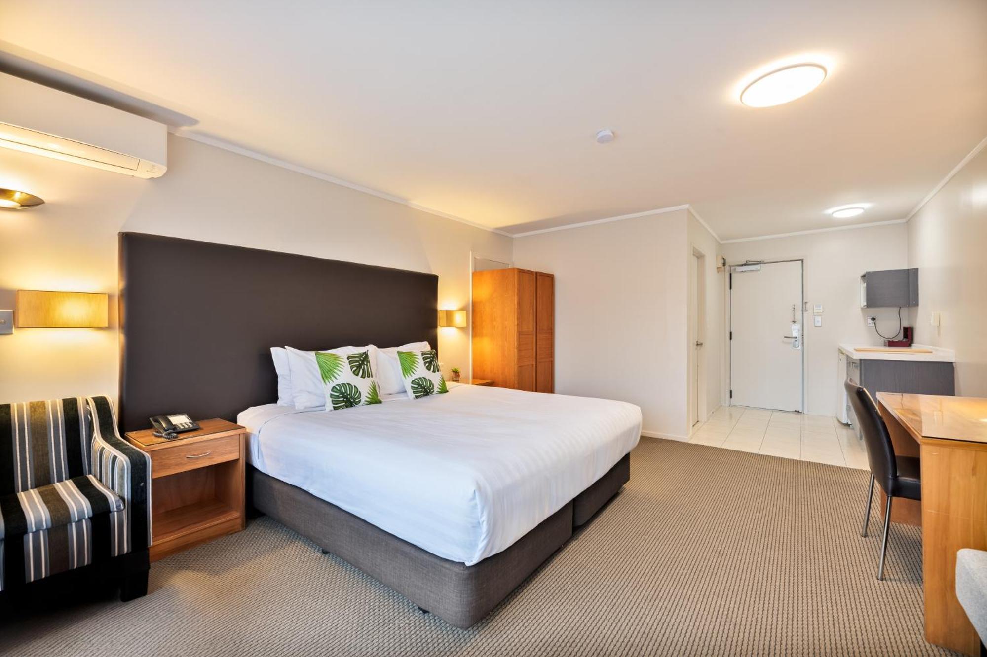 Best Western Newmarket Inn & Suites Auckland Exterior photo